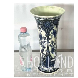 Delfti porcelán váza
